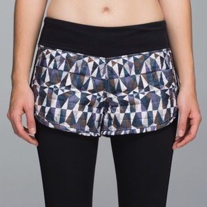 Lululemon hot cheeks insulated shorts 6